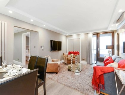 2 bedroom Flat to rent in Cresta House-List1439