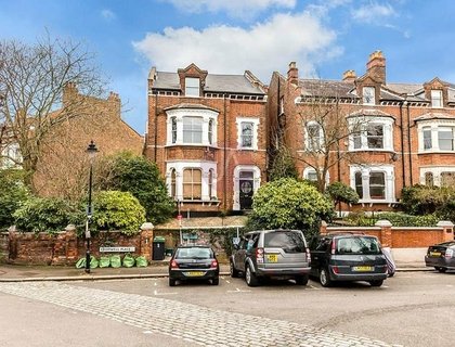 3 bedroom Flat to rent in Cromwell Place-List1366
