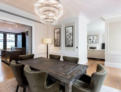 3 bedroom Flat to rent in Duke Street-List2009