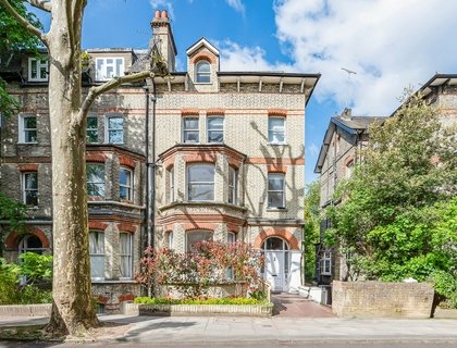 2 bedroom Flat to rent in Ellerdale Road-List1833