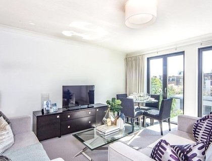 2 bedroom Flat to rent in Fulham Road-List949