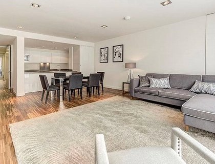 2 bedroom Flat to rent in Fulham Road-List912