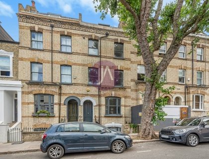 4 bedroom Maisonette to rent in Gayton Road-List1898