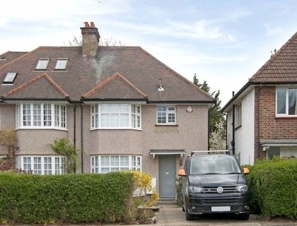 1 bedroom Flat to rent in Greenfield Gardens-List848