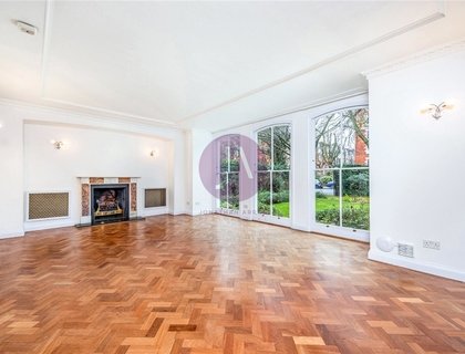5 bedroom House to rent in Grove End Road-List149