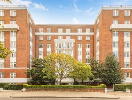 1 bedroom Flat to rent in Langford Court-List1721