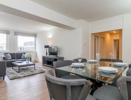 2 bedroom Flat to rent in Luke House-List1601