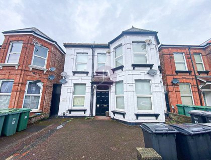 Flat to rent in Manstone Road-List1353