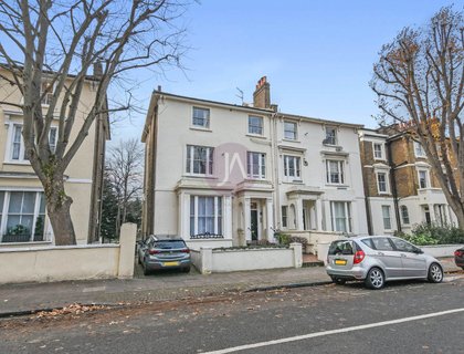 2 bedroom Flat to rent in Marlborough Hill-List48