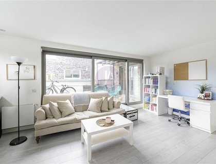 2 bedroom Flat to rent in Mill Lane-List1144