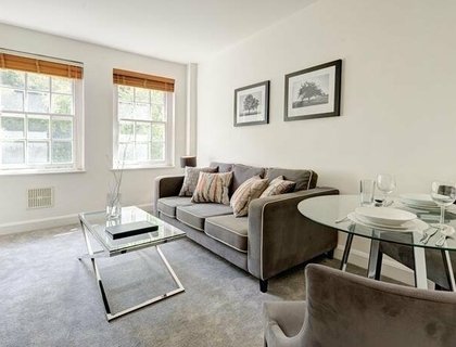 1 bedroom Flat to rent in Pelham Court-List1912