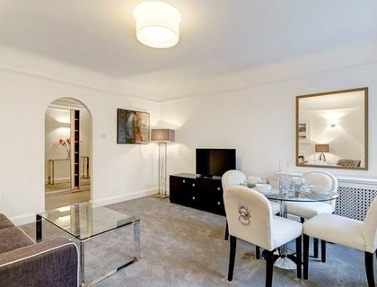 2 bedroom Flat to rent in Pelham Court-List997