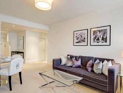 2 bedroom Flat to rent in Pelham Court-List1464