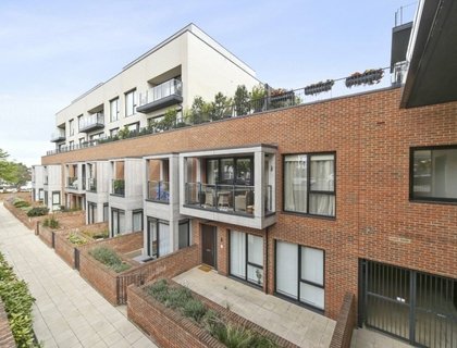 Regis Place, 10 Llanvanor Road, Childs Hill, NW2