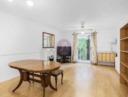 2 bedroom Flat to rent in Rushmore House-List1962