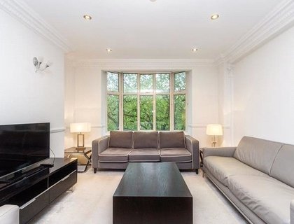5 bedroom Flat to rent in Strathmore Court-List784