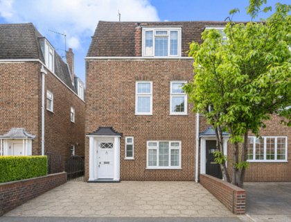4 bedroom House to rent in The Marlowes-List1923