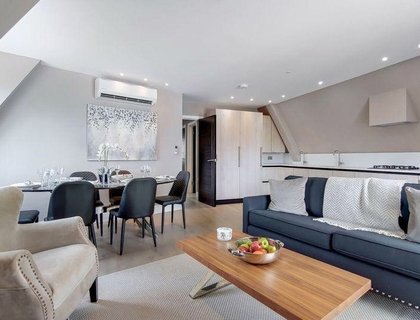 3 bedroom Flat to rent in The Woodlands-List835