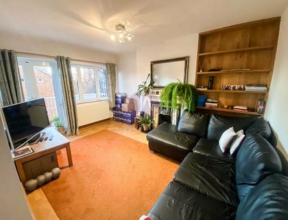 1 bedroom Flat to rent in Verity House-List1925
