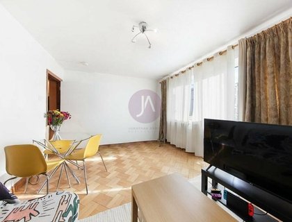 2 bedroom Flat to rent in Warner House-List1455