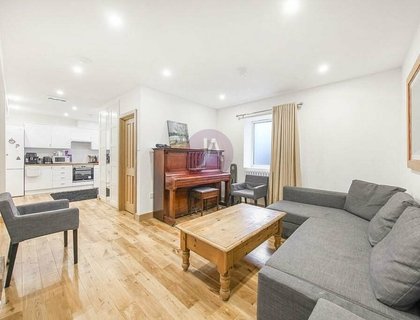 2 bedroom Flat to rent in Warner House-List2020