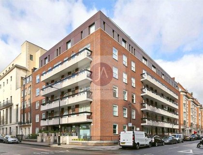 3 bedroom Flat to rent in Weymouth Street-List1114